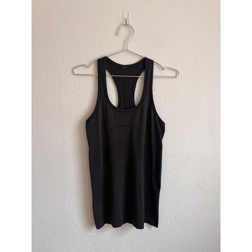 Lululemon Swiftly Tech Racerback 2.0 Tank in Black Size US 6